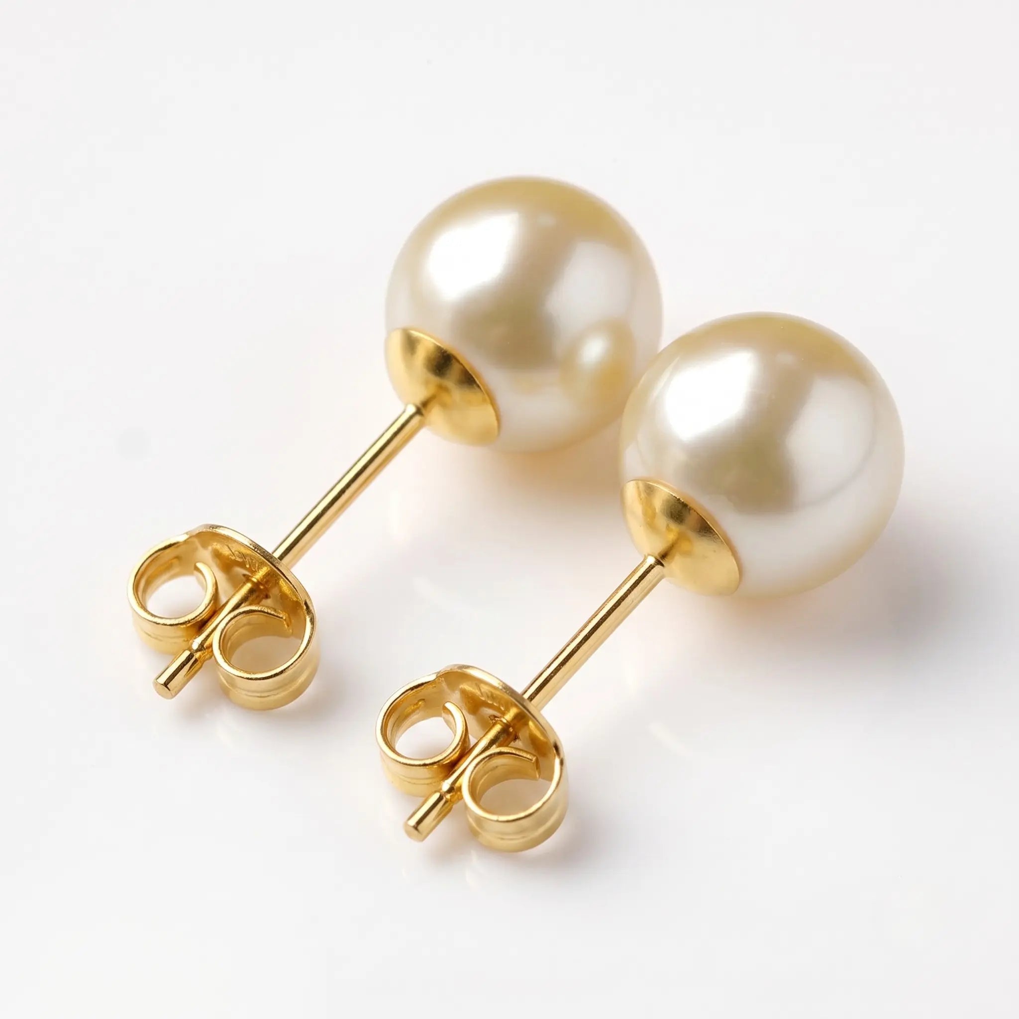 18K Gold 7-7.5mm Champagne Light Gold Akoya Pearl Stud Earrings