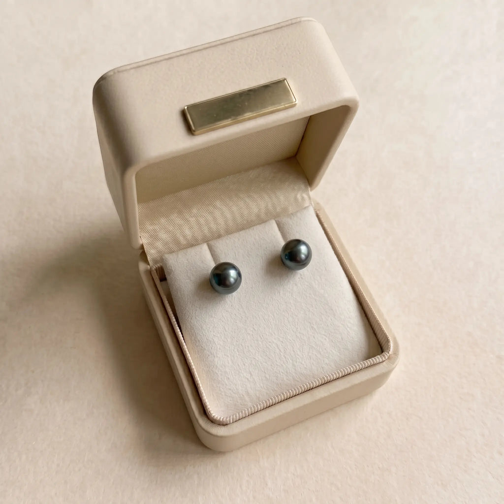 18K Solid White Gold 9–9.5mm Round Tahitian Pearl Stud Earrings