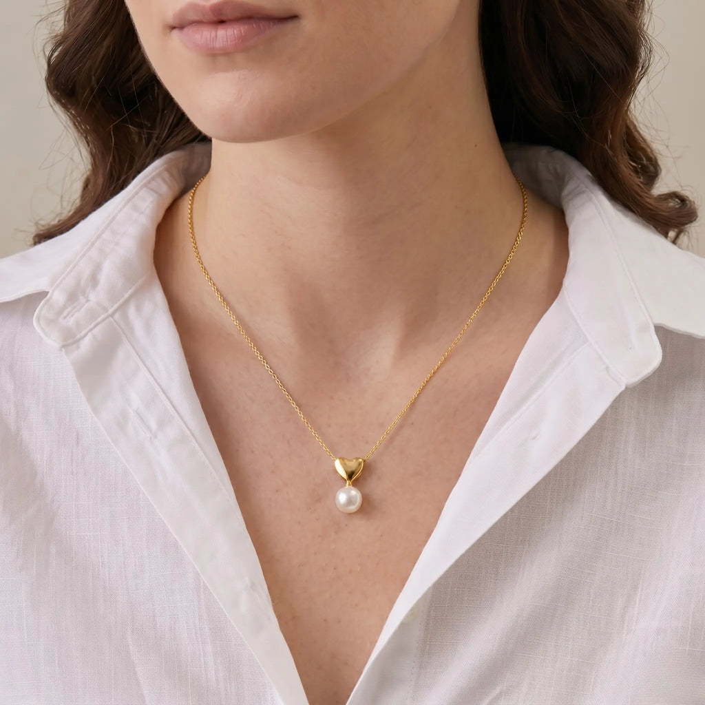 7-7.5mm Minimalist Heart Akoya Pearl Pendant Necklace