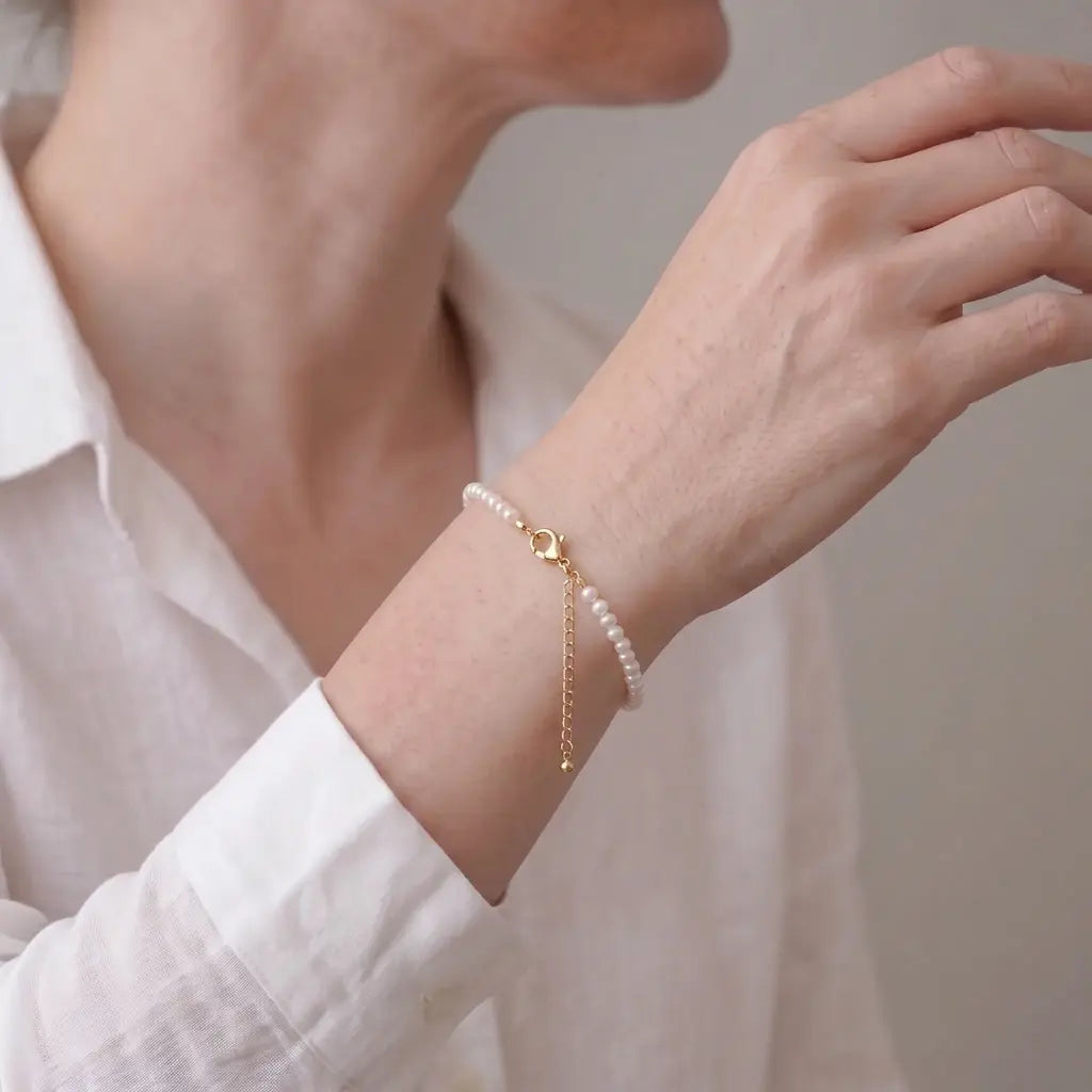 Skinny 3-3.5mm White Freshwater Pearl Bracelet in 18K Gold Vermeil for Women