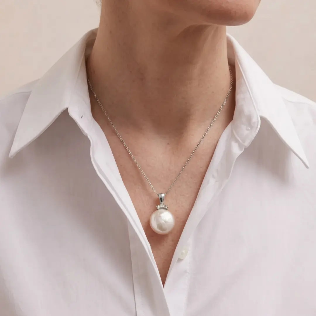 Minimalist Baroque Button Pearl Necklace