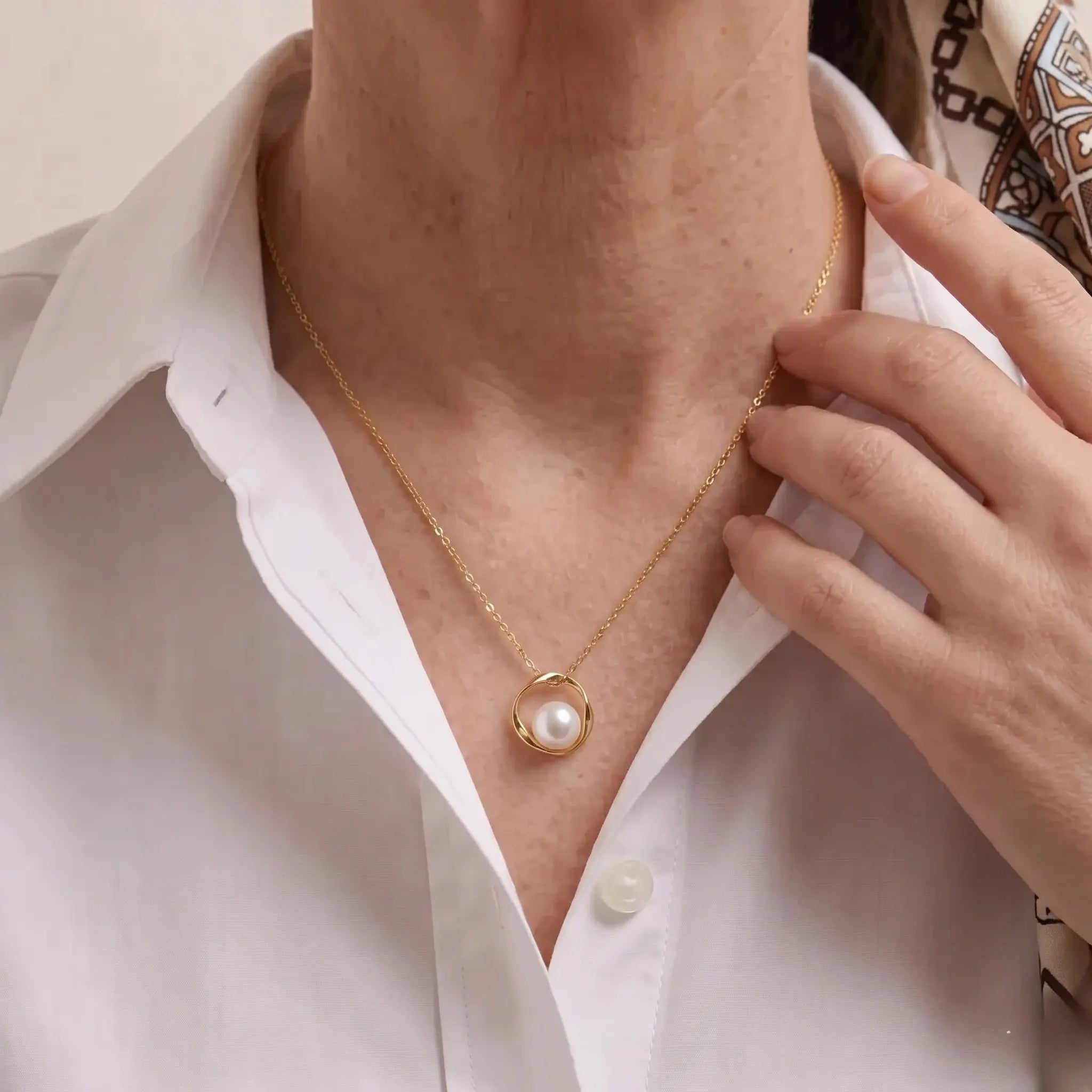 7-7.5mm White Cultured Freshwater Pearl Mobius Loop Pendant Necklace