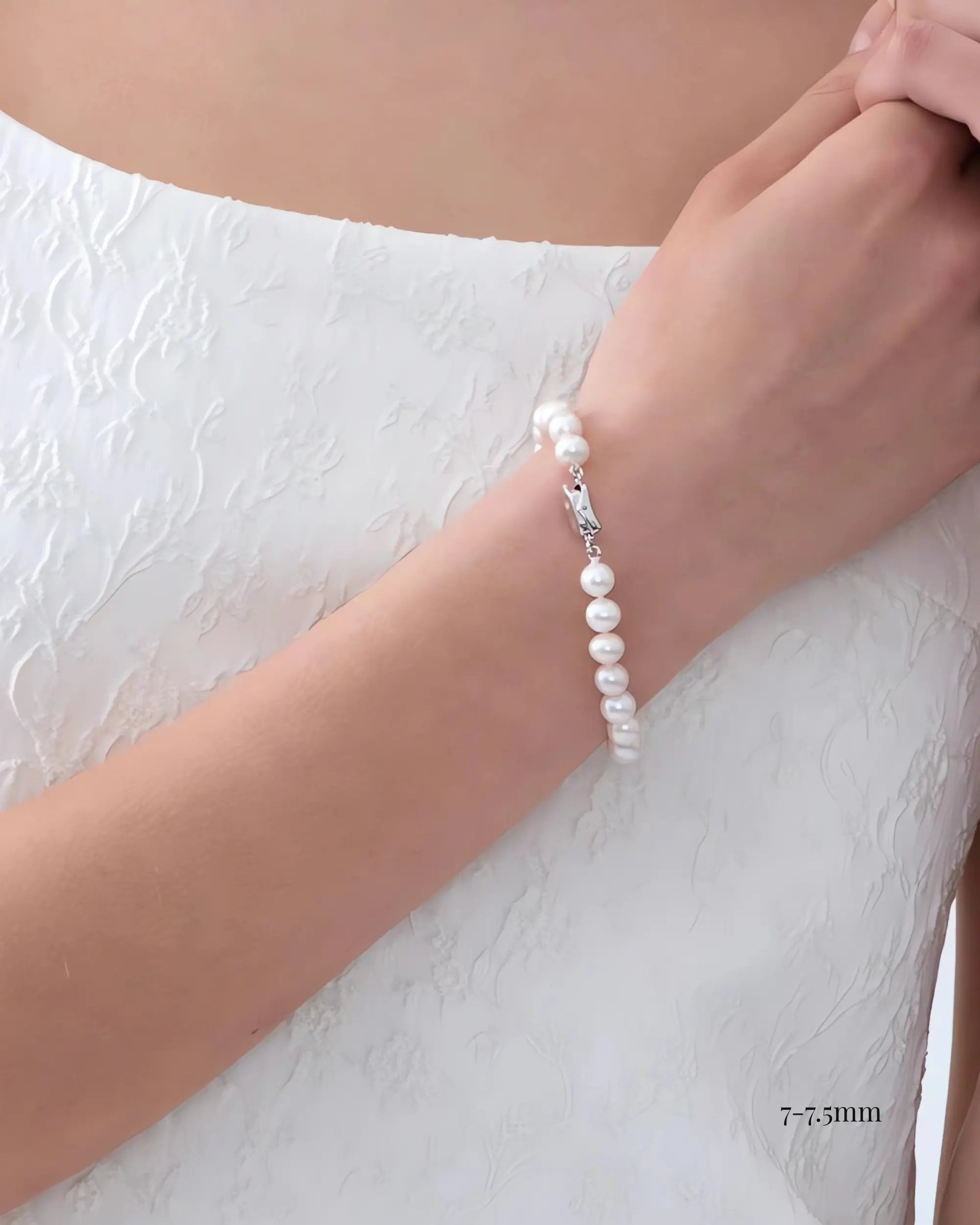 Auris – AAA Quality White Freshwater Pearl Bracelet