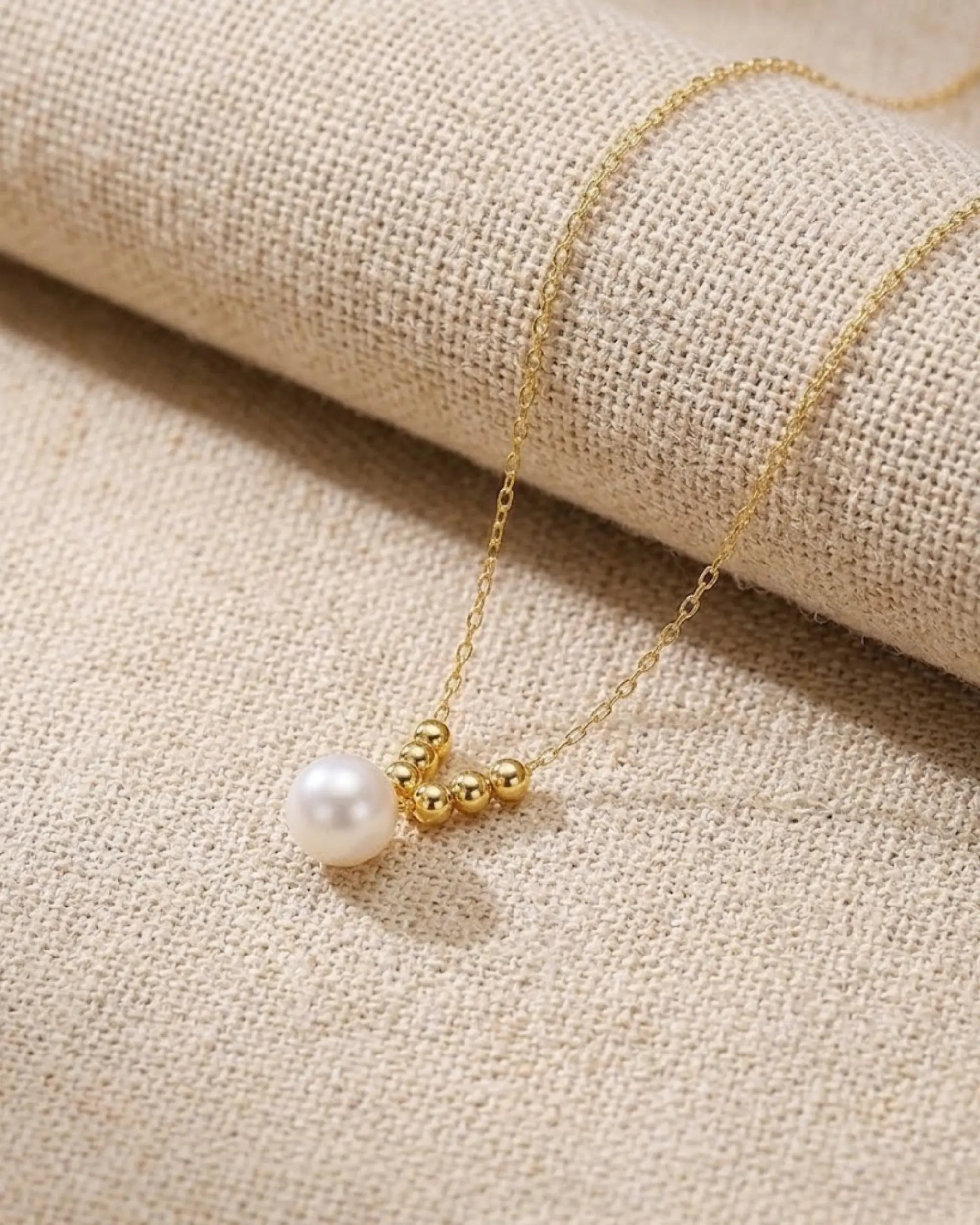 7-7.5mm Dainty Floating Freshwater Pearl Pendant