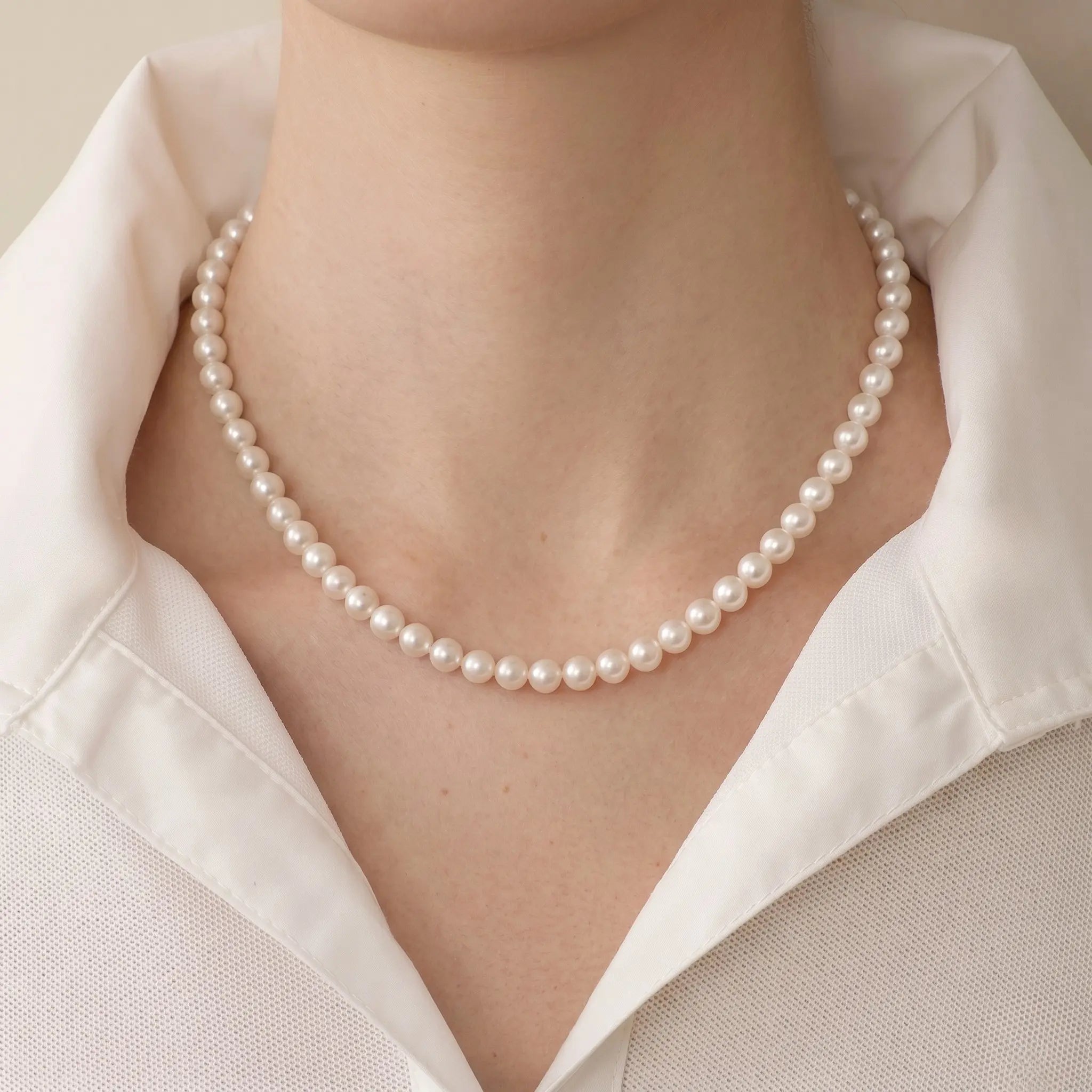 7-9.5mm White Freshwater Pearl Necklace