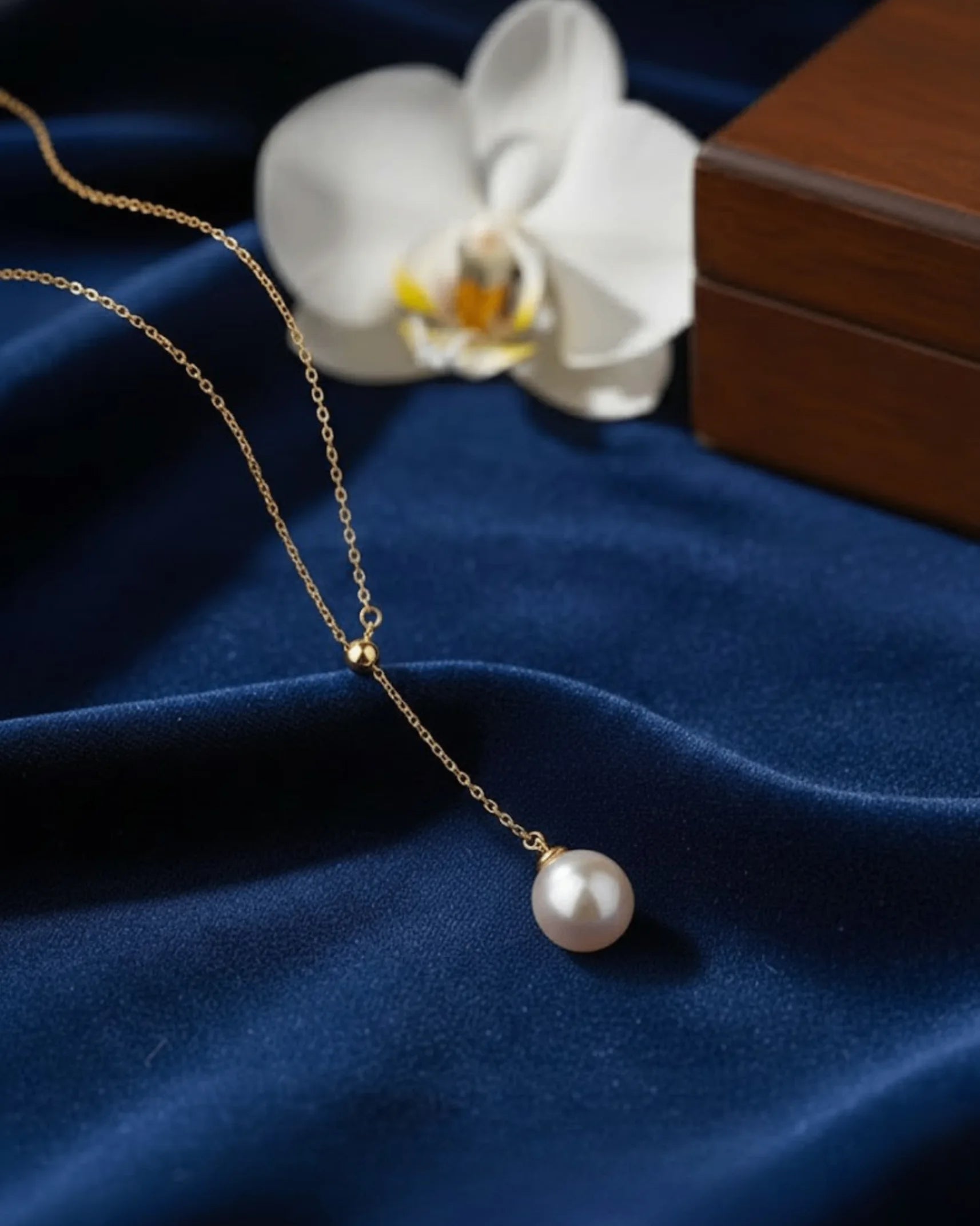 Célinea - AAA+ Japanese Akoya Pearl Y-Necklace in 18K Solid Gold