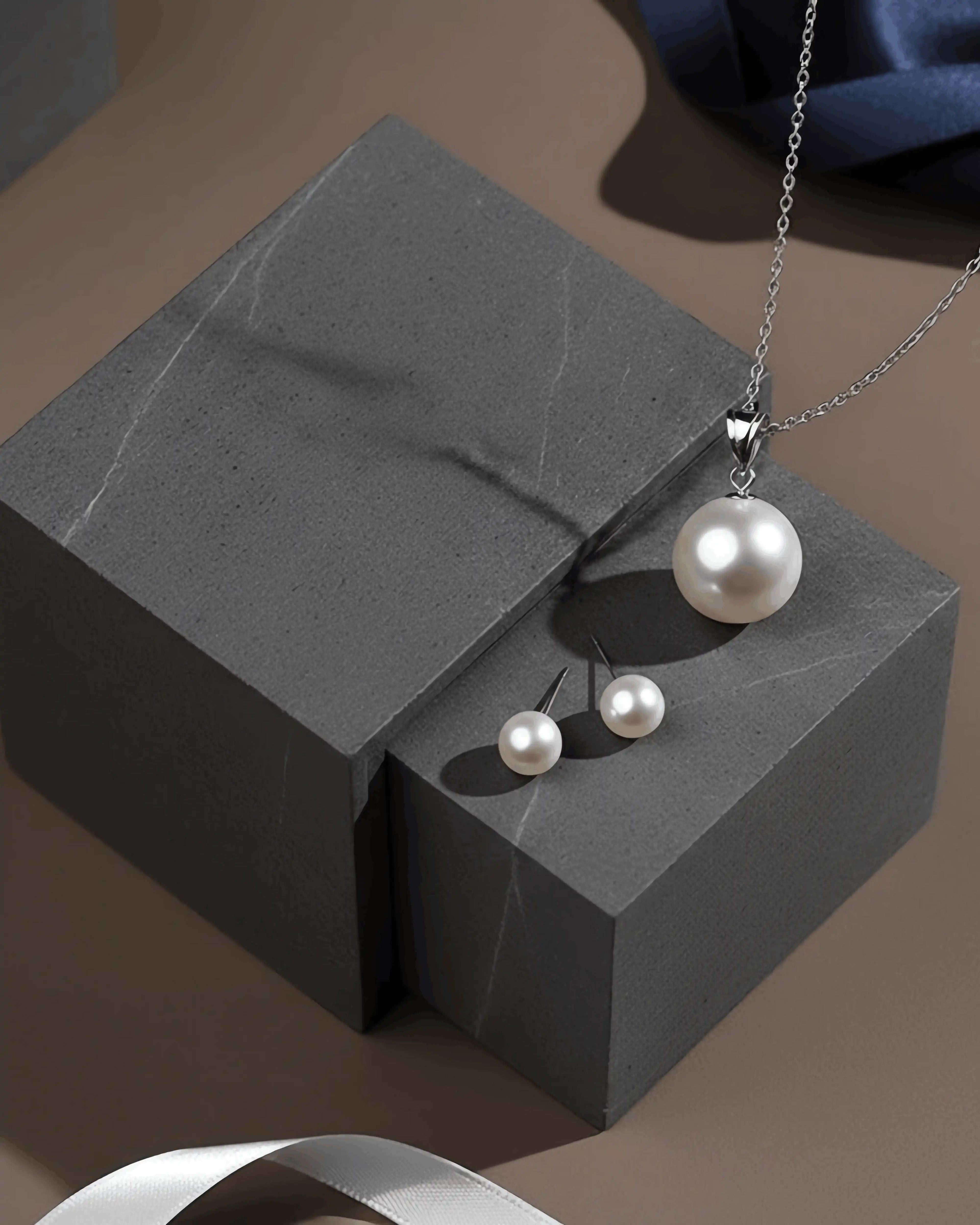 Elvina - AAA Natural freshwate Edison Pearl Pendant Two Set