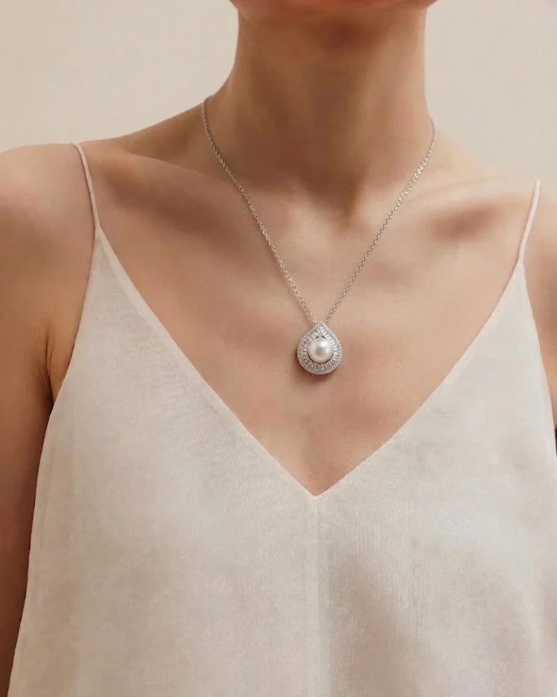 Dainty White Freshwater Pearl Teardrop Necklace 7-7.5mm