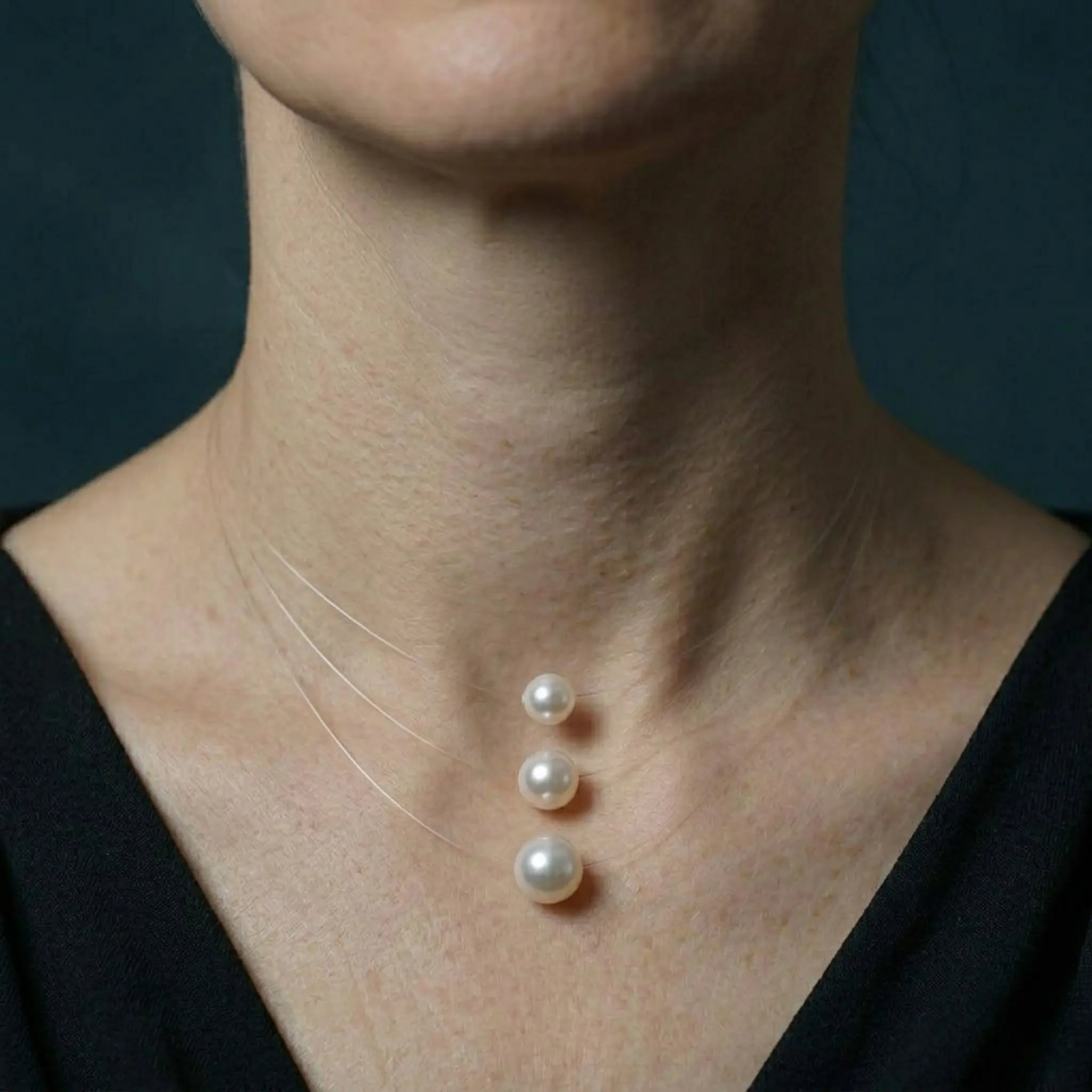 7-9.5mm Premium Freshwater Floating Solitaire Pearl Necklace with Invisible Chain