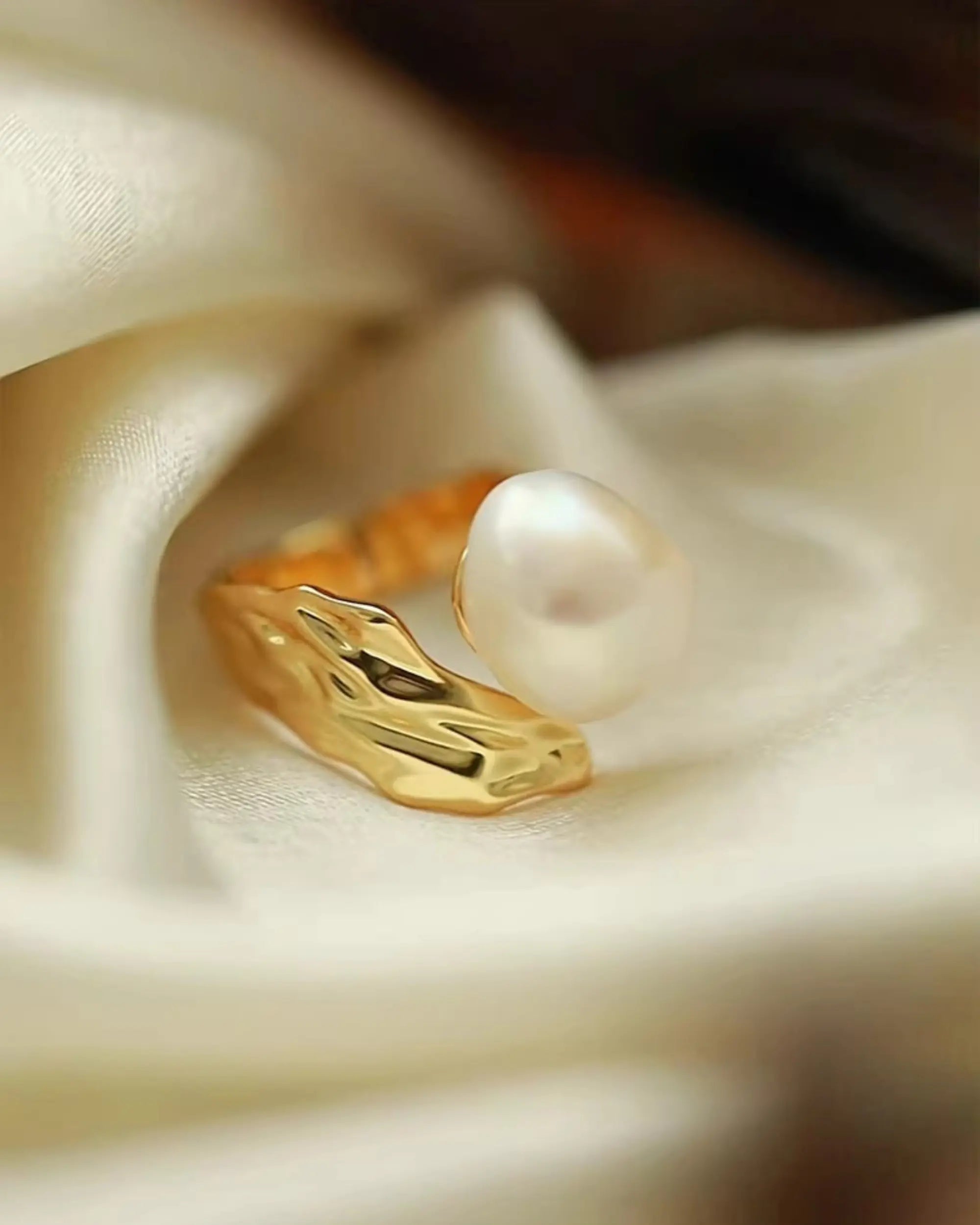 Lunara – Liquid Gold Baroque Pearl Open Ring