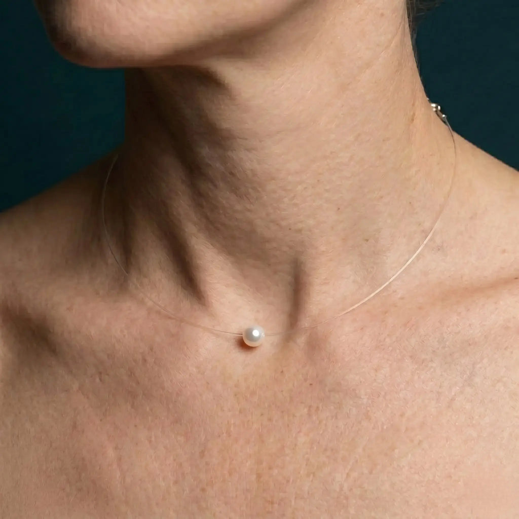 Solid 18K Gold 7-7.5mm Akoya Pearl Floating Solitaire Necklace with Invisible Chain