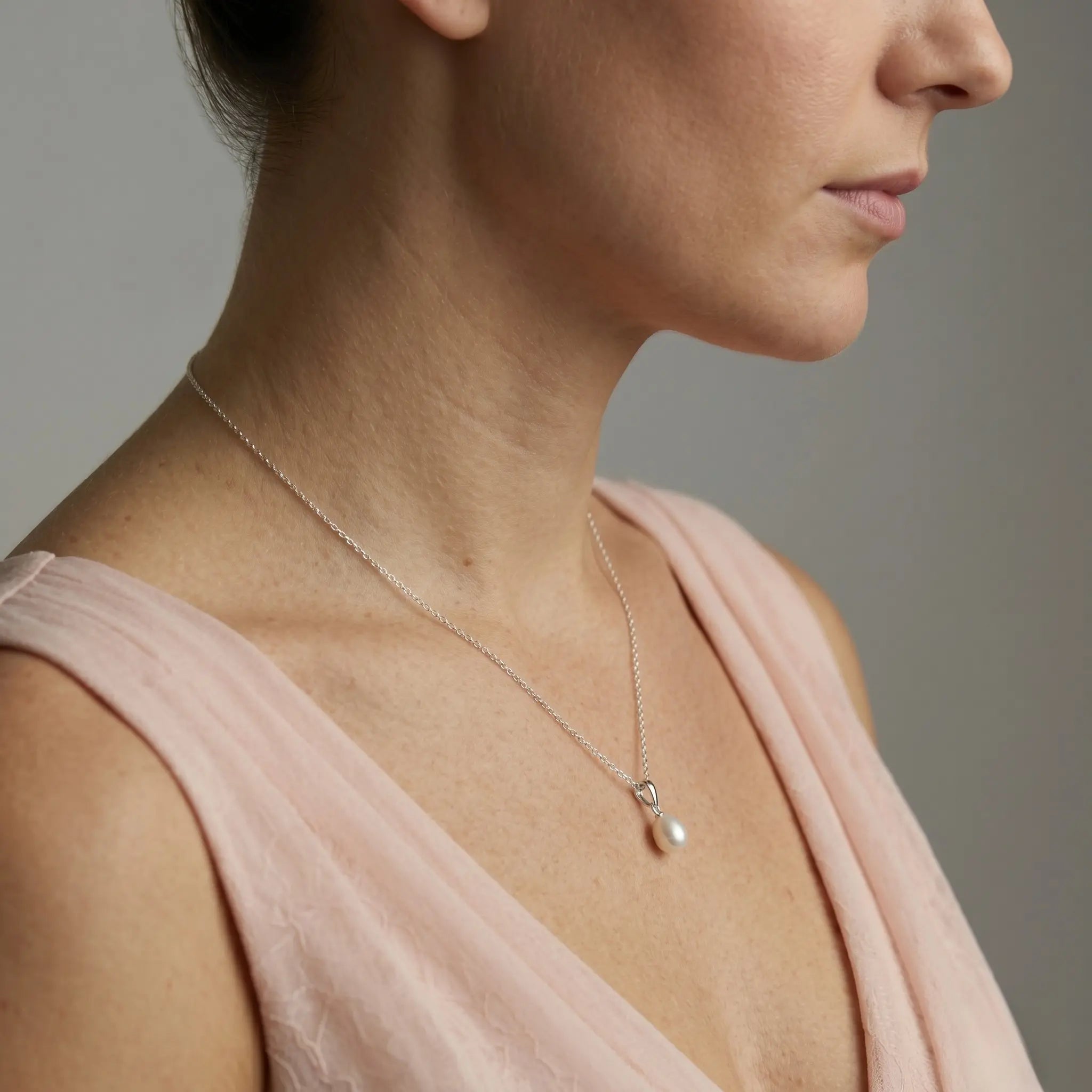 Minimalist Teardrop Pearl Necklace, 925 Sterling Silver Single Drop Pearl Pendant, Dainty Bridesmaid Jewelry Gift for Her