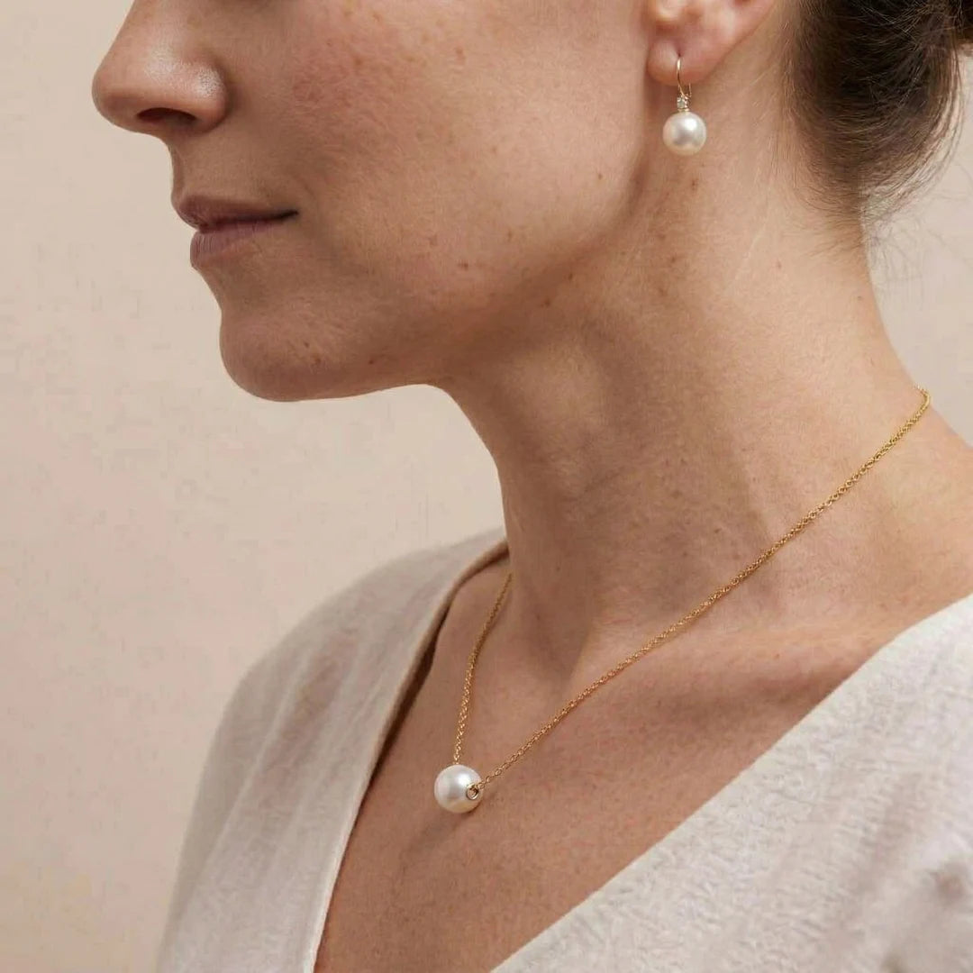 9-9.5mm 18K Gold Japanese Akoya Pearl Pendant