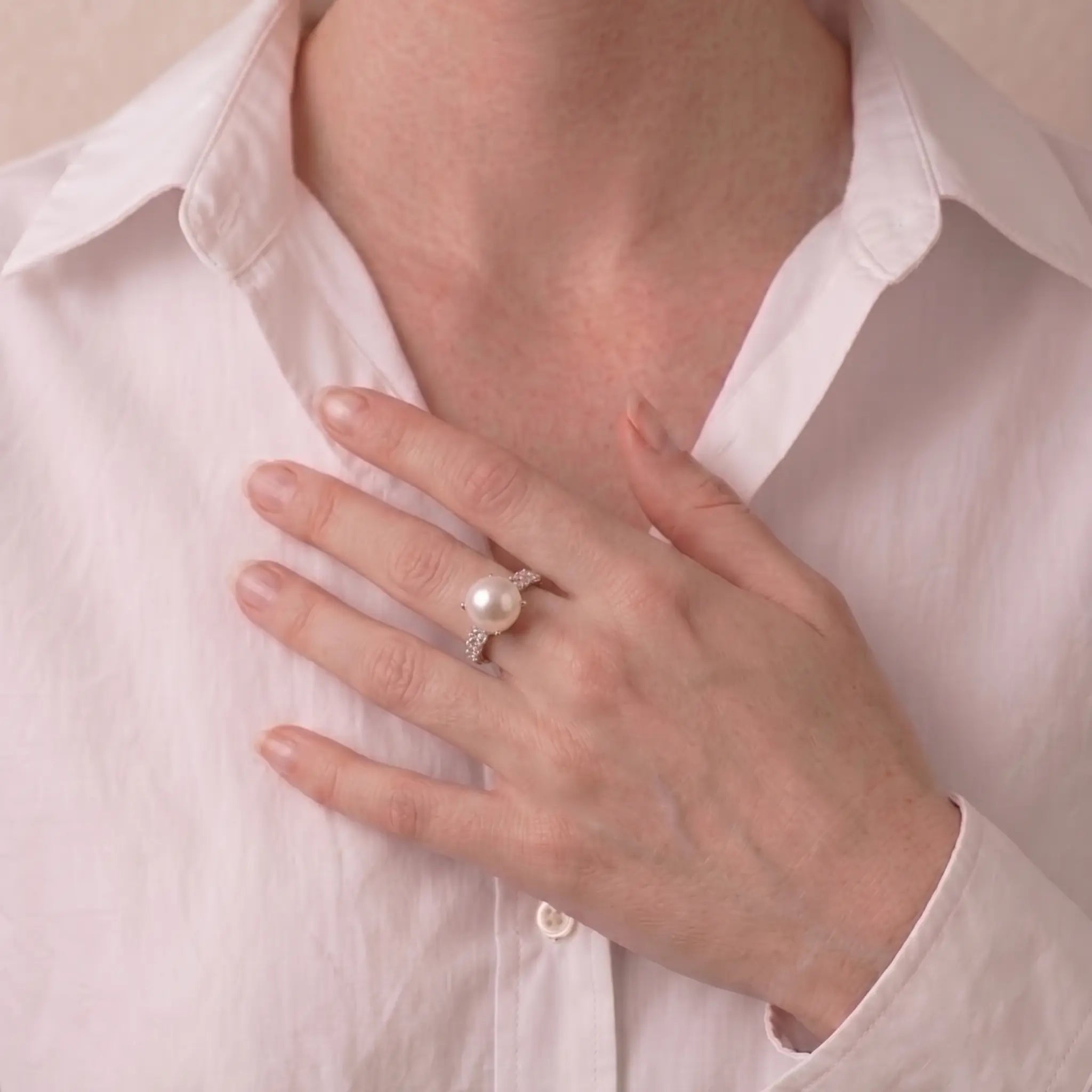 9-9.5mm White Freshwater Adjustable Pearl Ring
