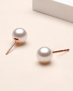 Nina – AAA Grade Luminous White Freshwater Pearl Stud Earrings 18K Solid Gold