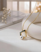 Notella – AAA Grade Natural Freshwater Pearl Geometric Pendant