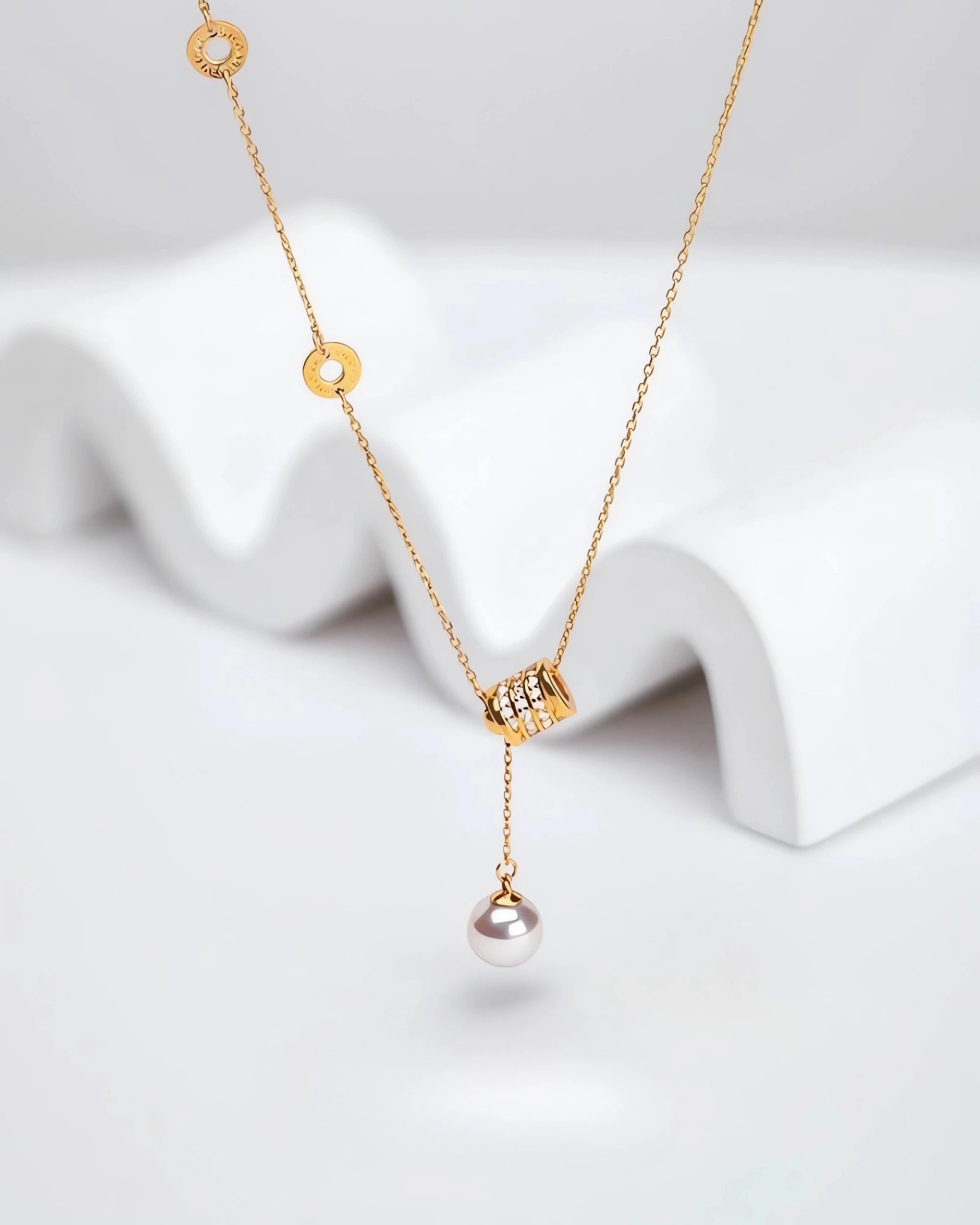 PetiteWaist – AAA+ Premium Akoya Sea Pearl Y-Shaped Pendant