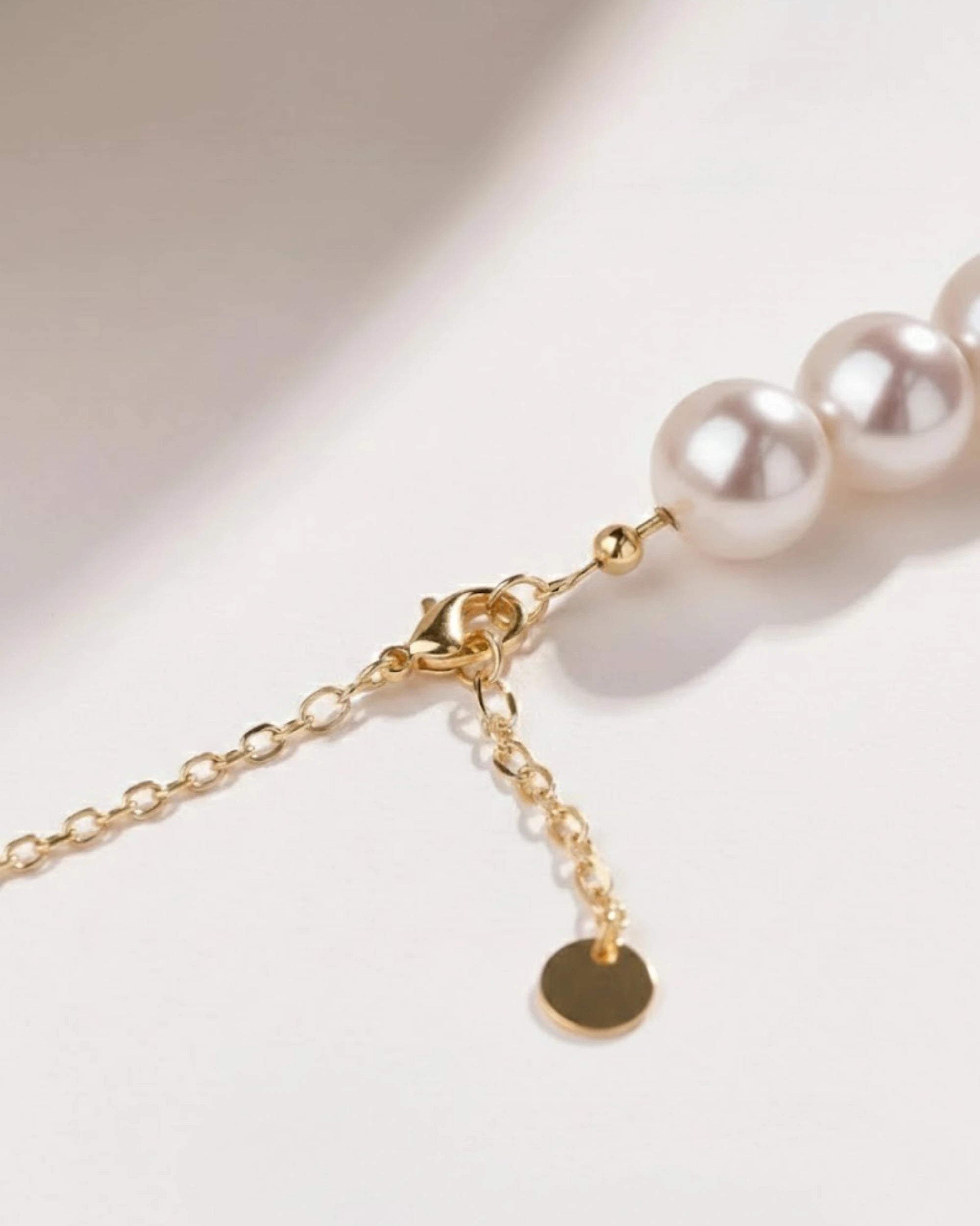 PetiteWaist – AAA+ Premium Akoya Sea Pearl Y-Shaped Pendant