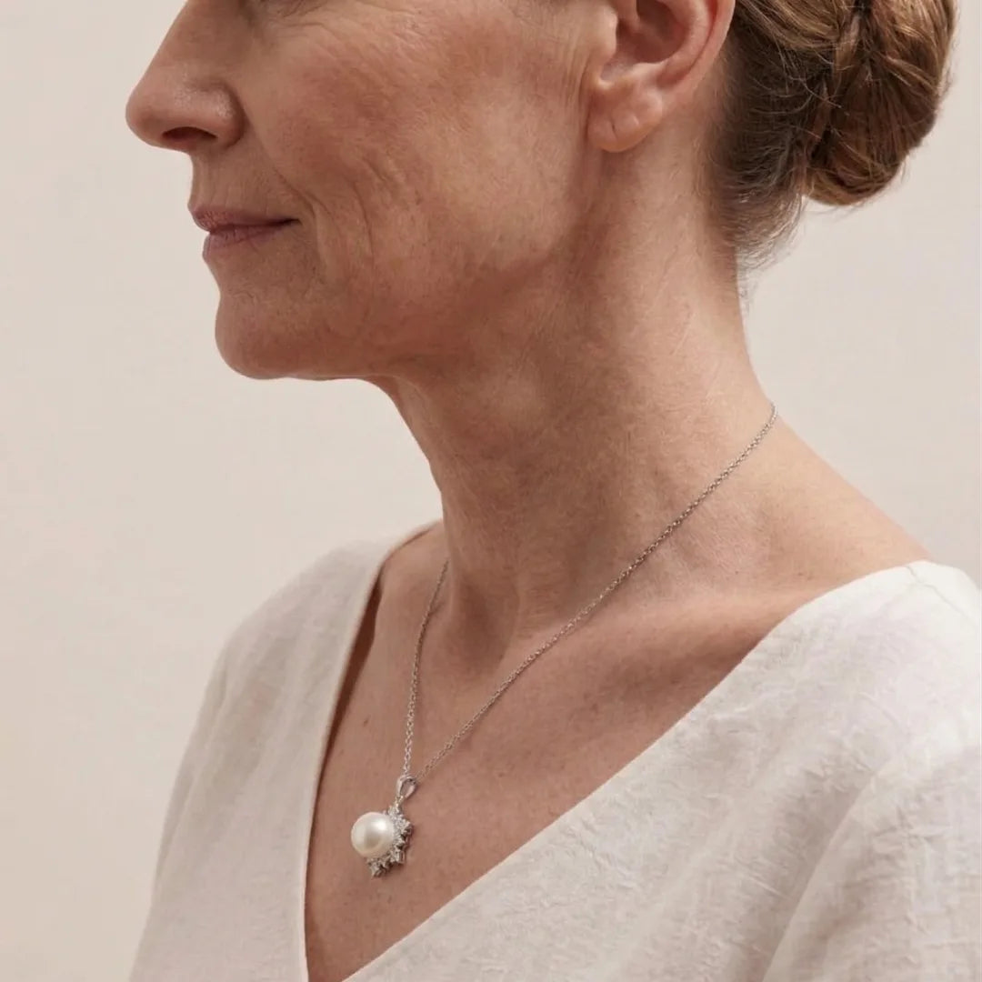 10-10.5mm Large White Freshwater Pearl Pendant