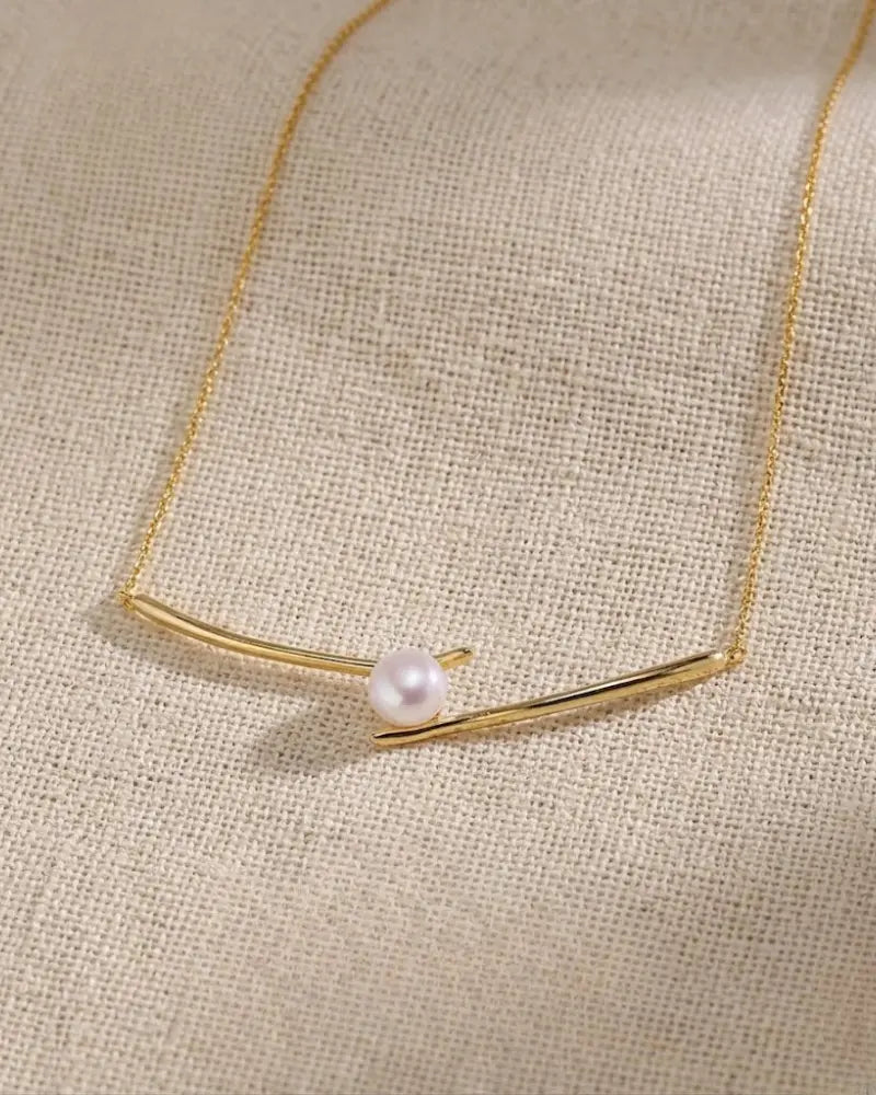Dainty Freshwater Solitaire Pearl Necklace