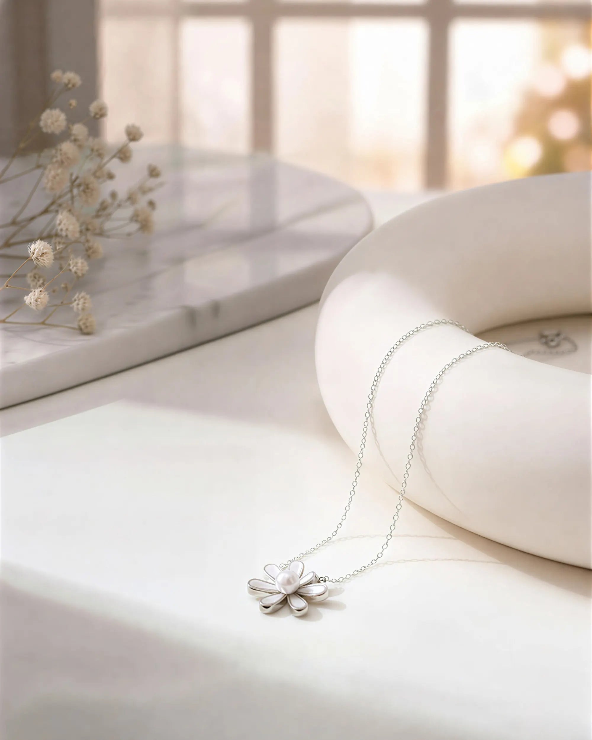 Solaria – Sun-Drenched Daisy AAA  Natural Freshwater Pearl Pendant