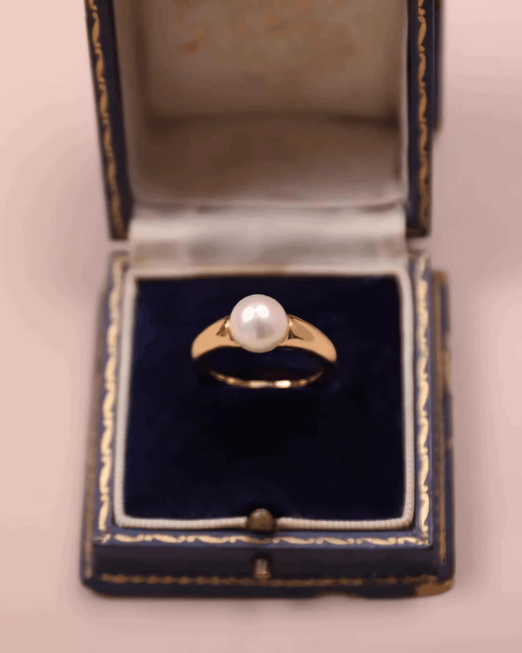 Soleil – Vintage AAA Natural Freshwater Pearl Ring