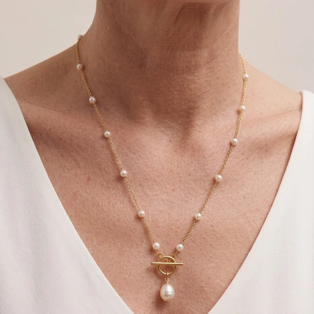 Vintage Baroque Gold Necklace Pearl Pendant