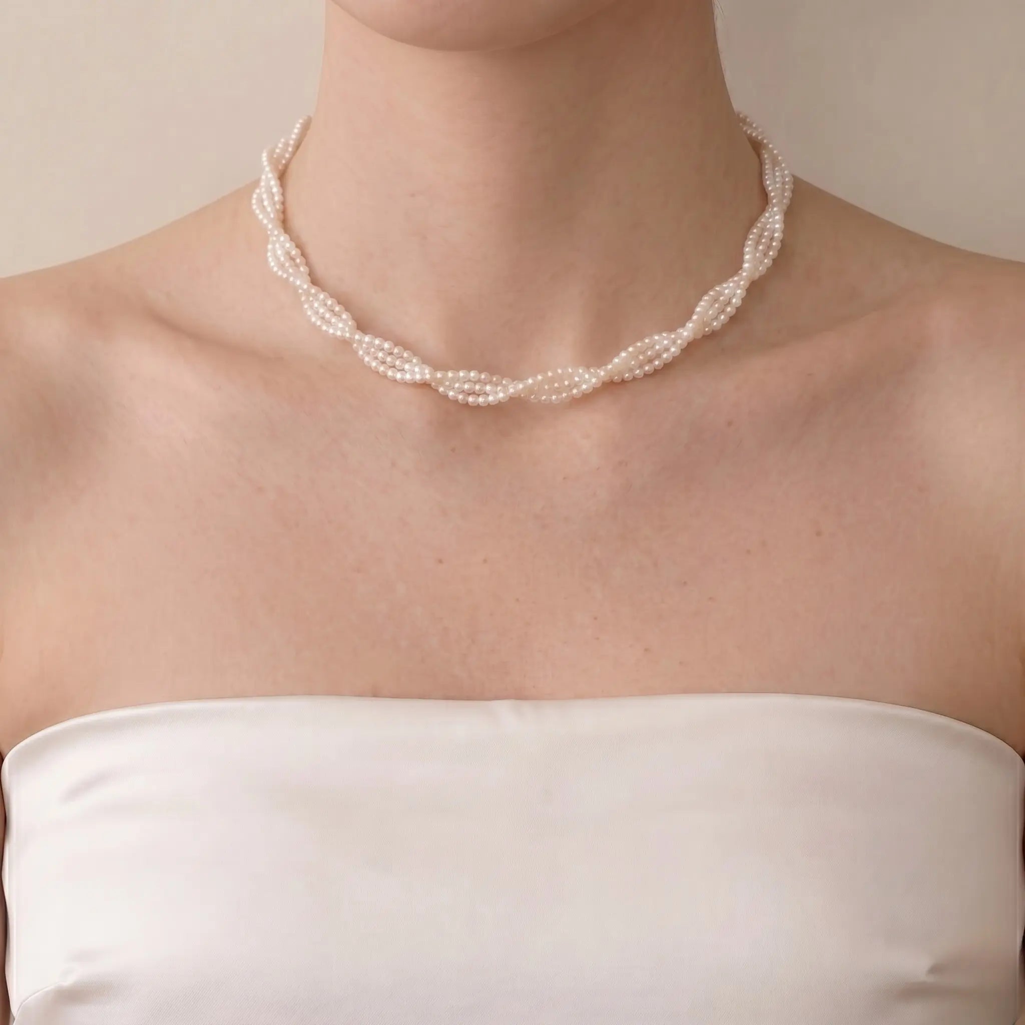 Vintage French Style Layered Micro Pearl Choker for Bride - Elegant 3-3.5mm-Strand Tiny White Pearl Woven Necklace with Gold Clasp